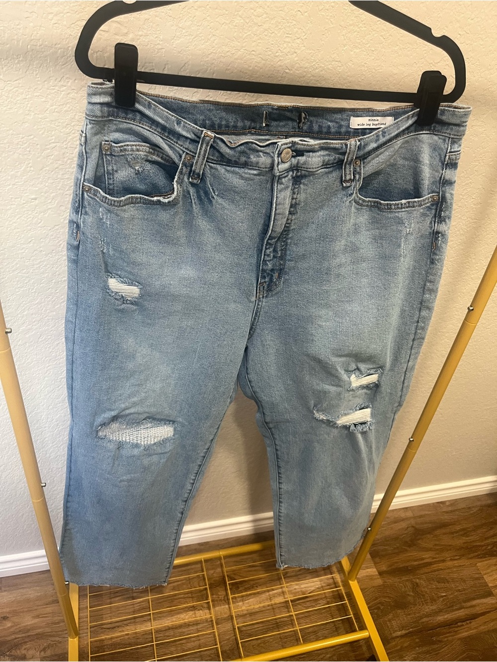 Jessica Simpson Zinnia Wide Leg Boyfriend Jeans Size 14 Light Wash Distressed